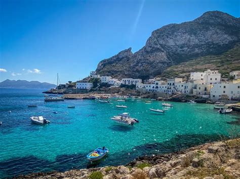 Levanzo (isole Egadi): come raggiungerla, cosa .